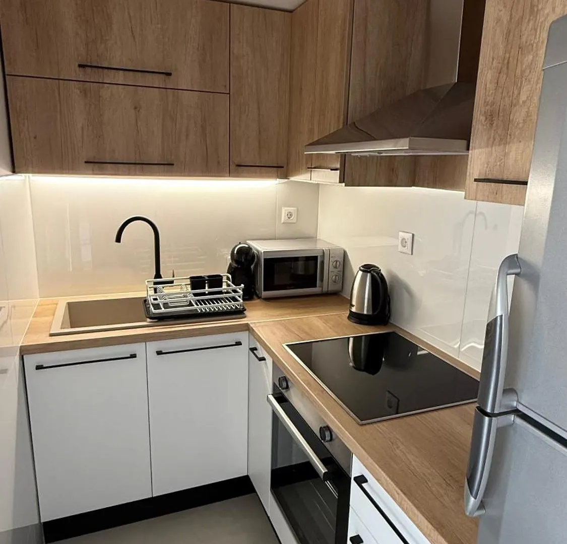 Apartments Petar - Parking And Seaview تروغير